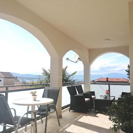 Lovely Sea View House In Malinska Island Krk ภายนอก รูปภาพ