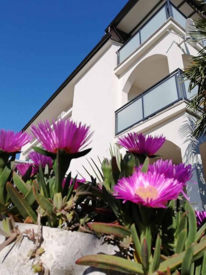 Lovely Sea View House In Malinska Island Krk ภายนอก รูปภาพ