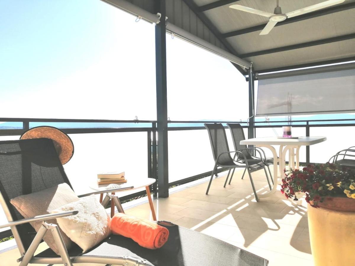 Lovely Sea View House In Malinska Island Krk ภายนอก รูปภาพ