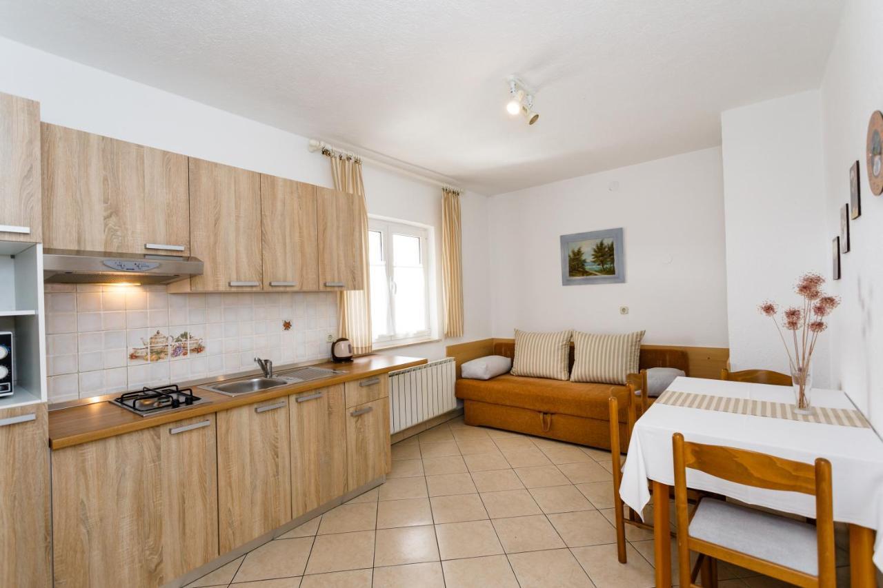 Lovely Sea View House In Malinska Island Krk ภายนอก รูปภาพ