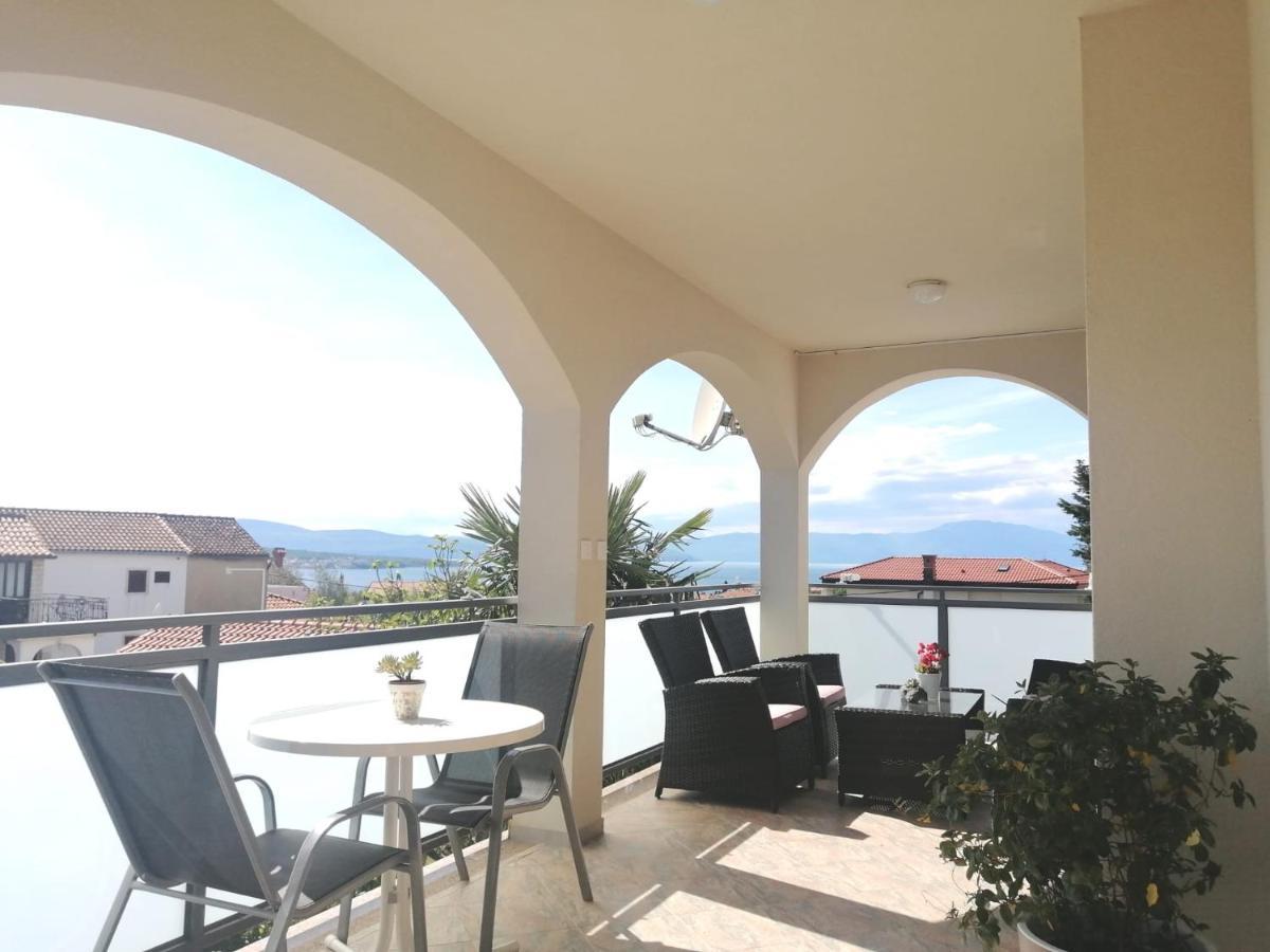 Lovely Sea View House In Malinska Island Krk ภายนอก รูปภาพ