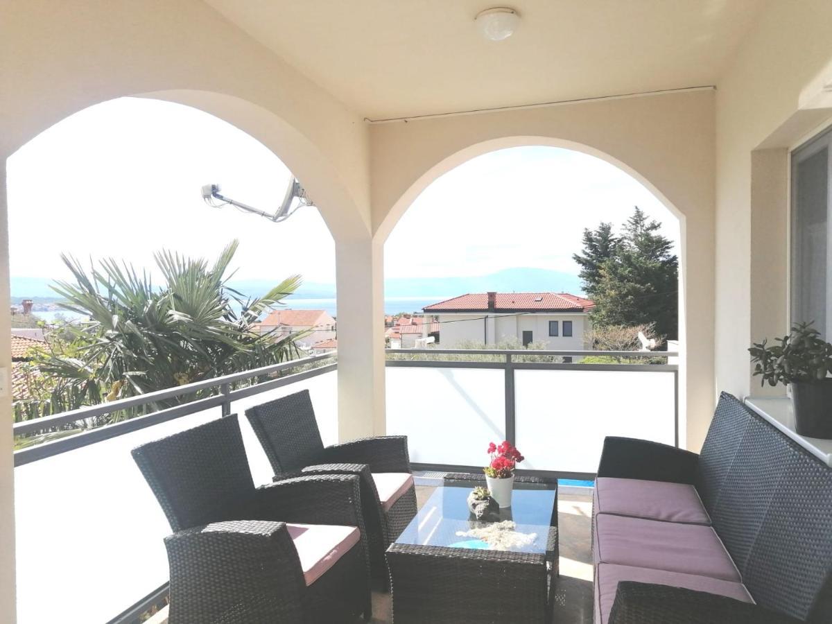 Lovely Sea View House In Malinska Island Krk ภายนอก รูปภาพ